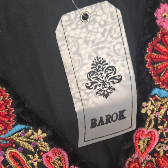 Black Plunge Neck Bishop‎ Sleeve Cocktail Dress - Picture 6 of 7